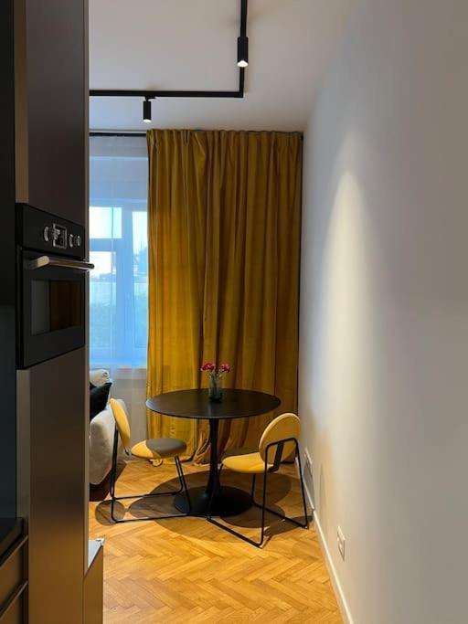 Central Getaway Studio Bratislava Buitenkant foto